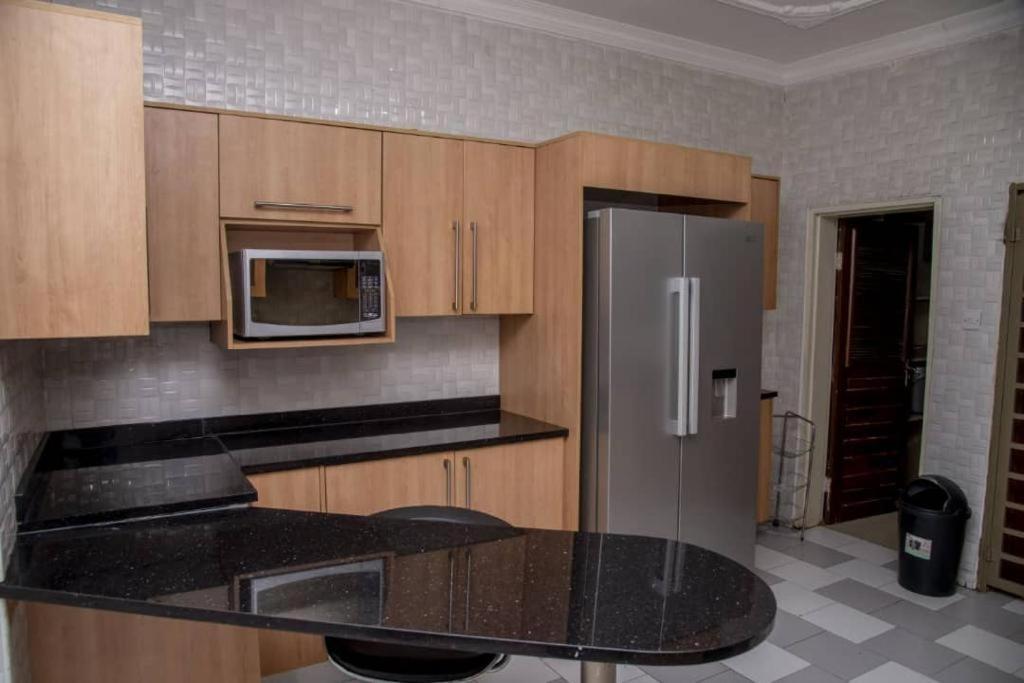 Royal Suites Apartments ルサカ エクステリア 写真